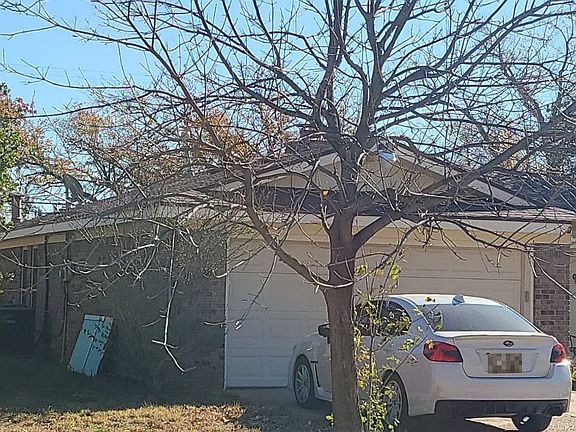 3rd image of 4437 Evelyn St
