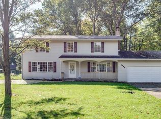 2984 Denise Dr, Akron, OH