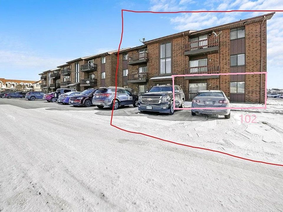 West facing elevation. Aspen Ct and Nature St intersection. Right side level 1 location