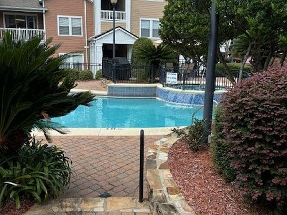 2nd image of 2801 Chancellorsville Dr APT 827