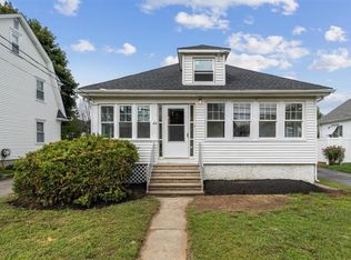 44 Paine Ave, Cranston, RI 02910