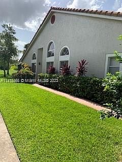 3rd image of 7444 Pinewalk Dr S #10-2