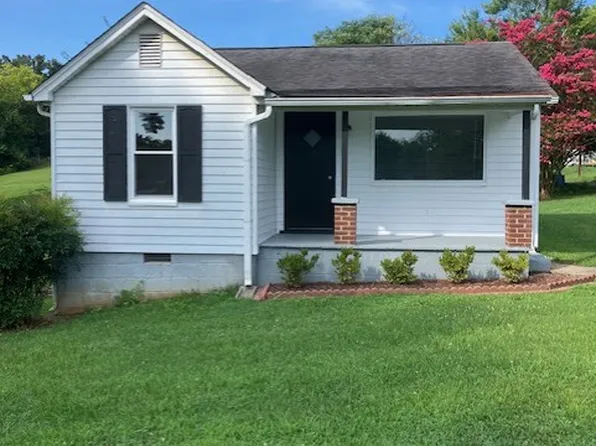 201 Rogers Cir, Lenoir City, TN 37771