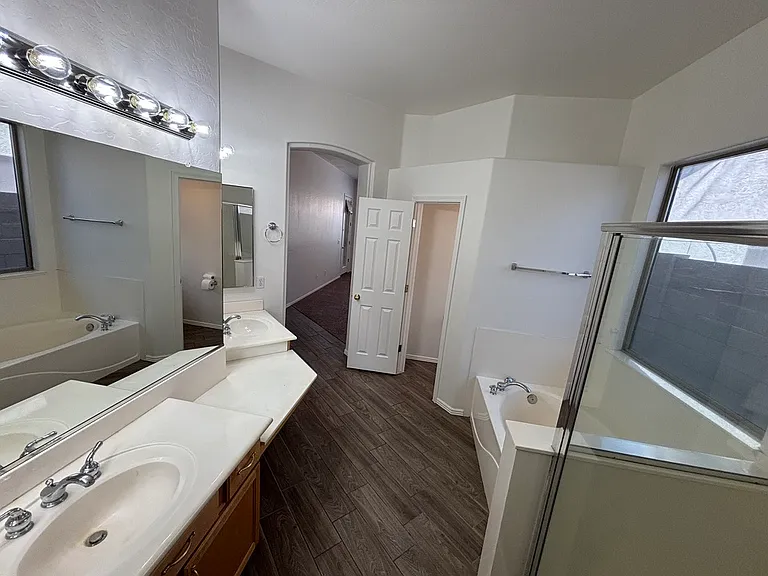 2120 E Flintlock Way — Photo 33