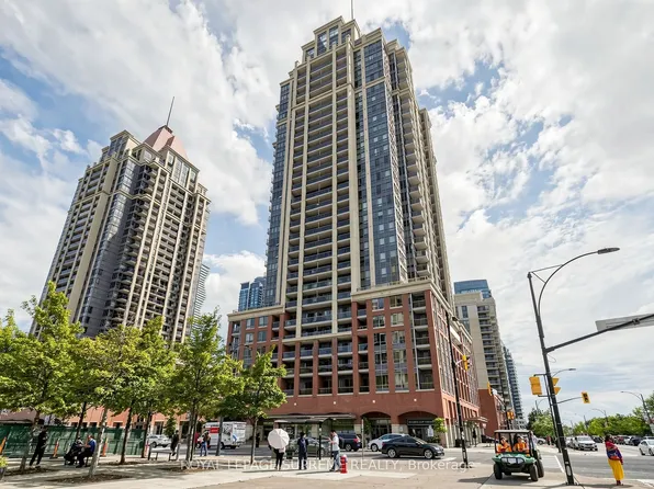 4090 Living Arts Dr #1202, Mississauga, ON L5B 4M8