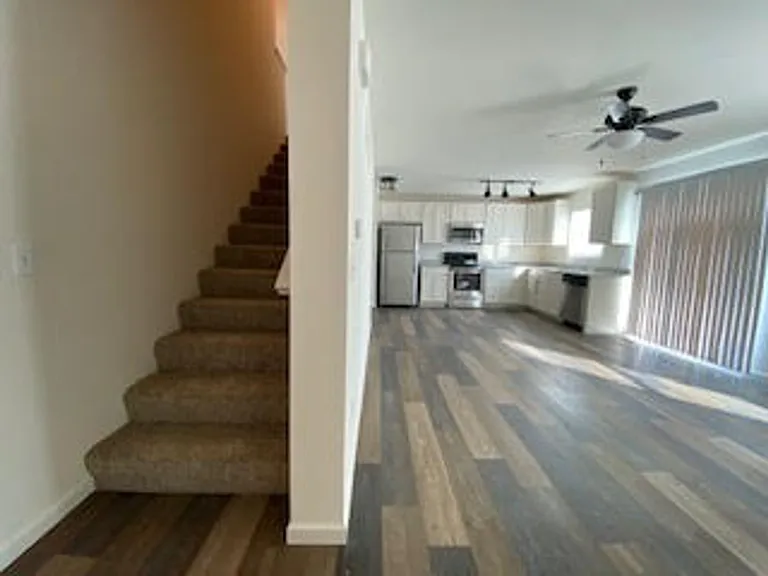Quail Run Apartments and Townhomes — Photo 10