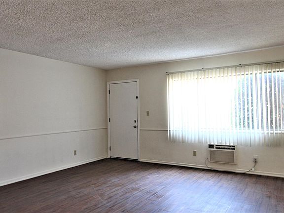 4th image of 212 W Center St #3
