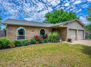 425 Holly Hill Rd, Edmond, OK 73003