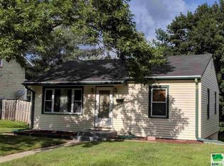 1428 Collins St, Sioux City, IA 51103