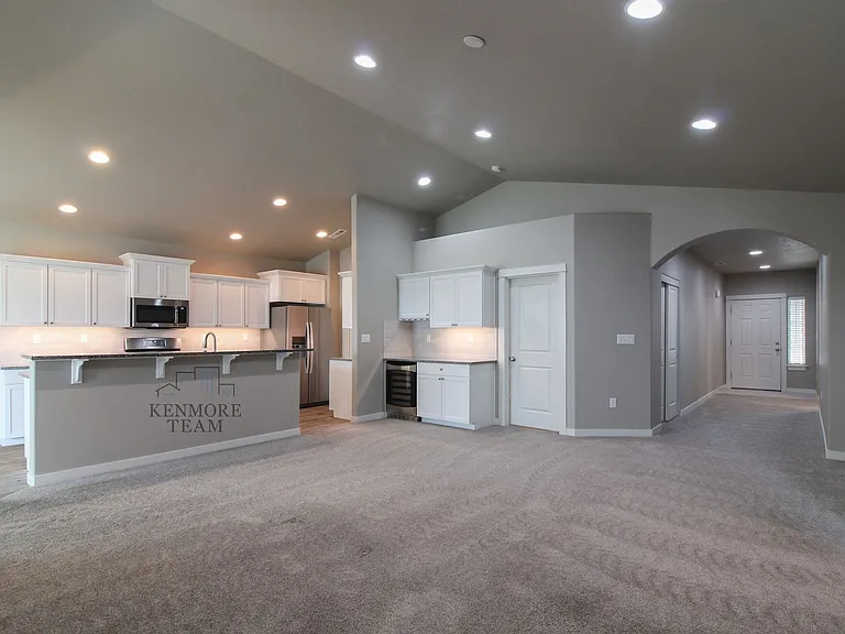 2950 Woodland Pl — Photo 8