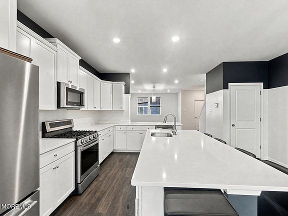 5th image of 1006 Rio Grande Drive #2206