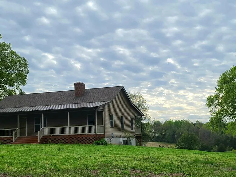 868 Longshot Ln — Photo 3