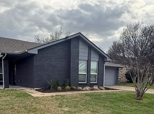 6464 Highview Ter, Watauga, TX 76148