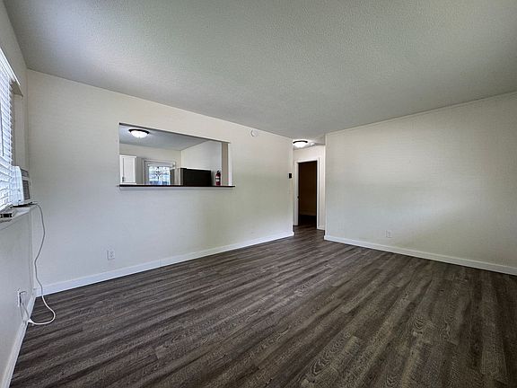 2nd image of 1100 S Willow St #2100