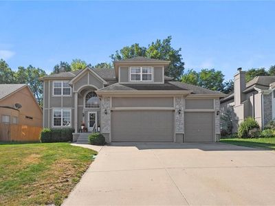 8123 NW 80th St, Kansas City, MO, 64152