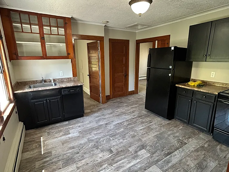 Kitchen with newer appliances