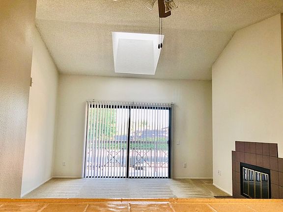 4th image of 17251 W Bernardo Dr #209