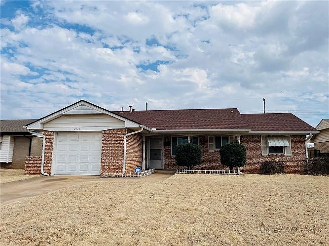 1st image of 2116 Linda Ln