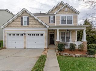 9743 Long Hill Dr, Charlotte, NC 28214
