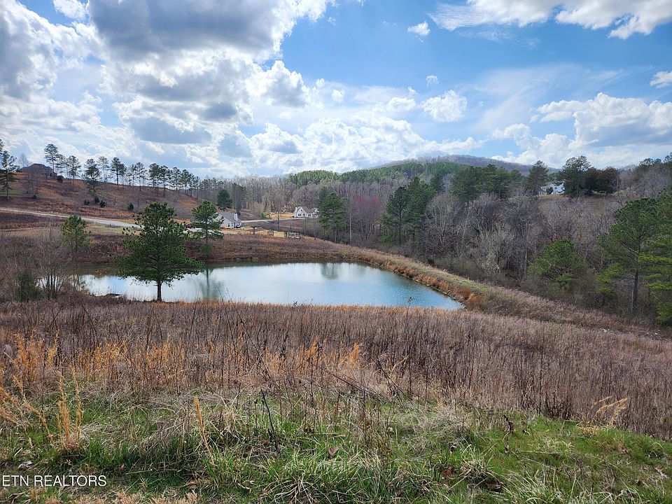 1st image of 723 Twin Lakes Dr