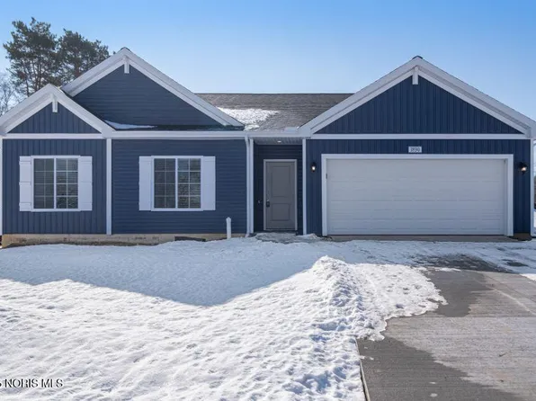 1314 Clairmont Ave, Napoleon, OH 43545