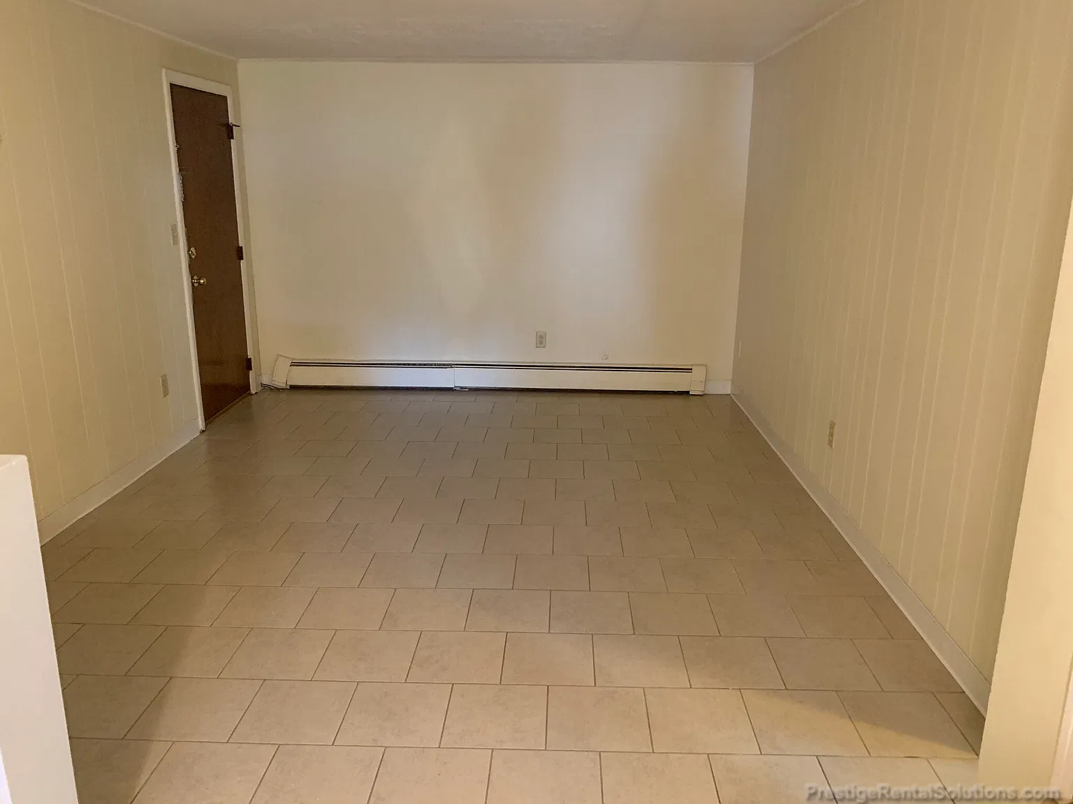 2 bed, 1.0 bath, 925 sqft, $1,875 — Photo 2