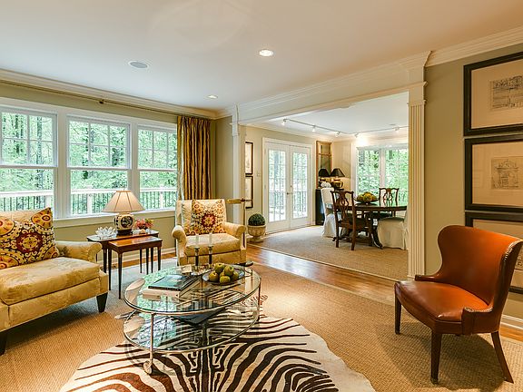 3rd image of 3303 Saddlestone Ct