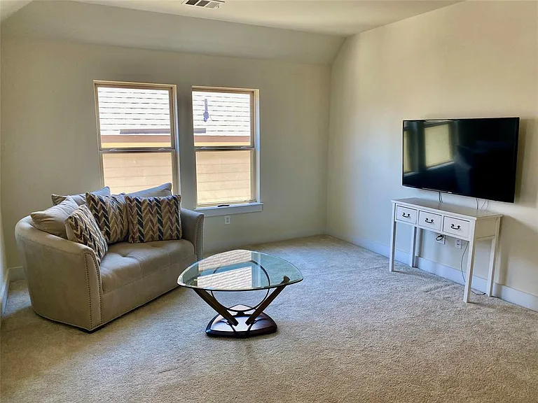 13501 Metric Blvd #45 — Photo 8