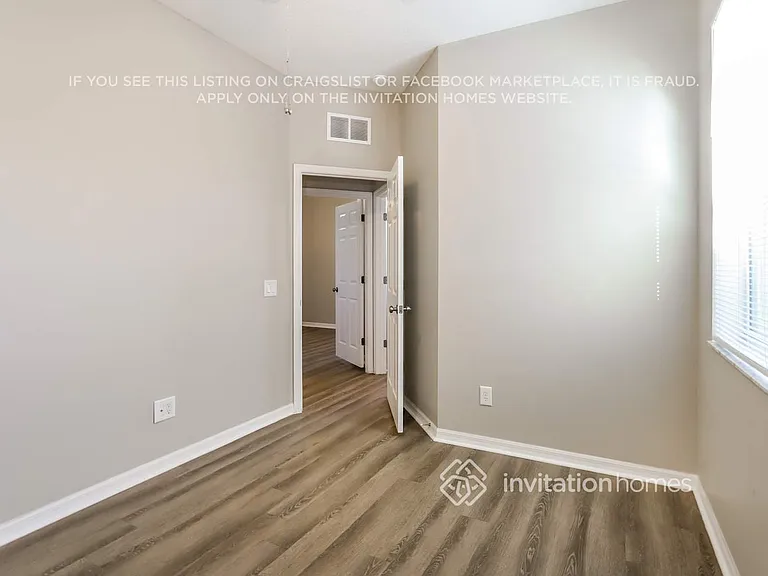 10750 Pictorial Park Dr — Photo 8