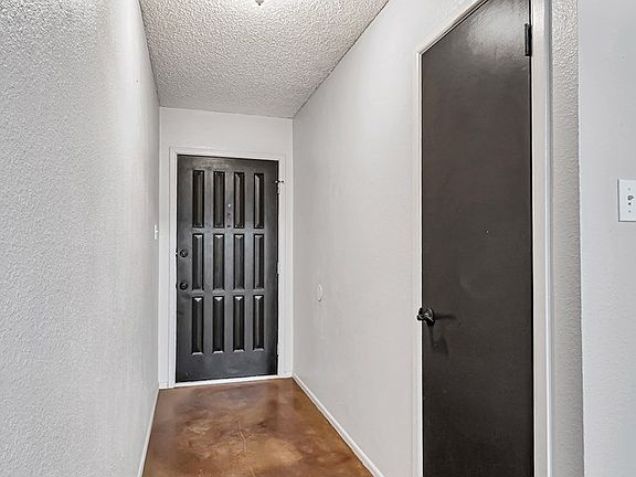2nd image of 5118 Sunnyside Dr