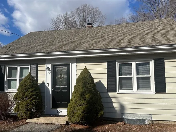 200 Montvale Ave, Woburn, MA 01801