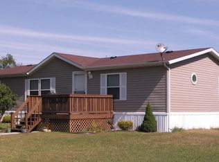 12515 Bonnie Ln, Middlebury, IN 46540