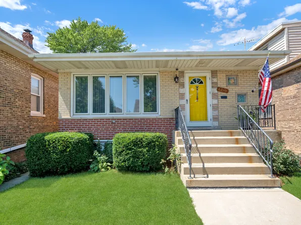 6240 S Mayfield Ave, Chicago, IL 60638