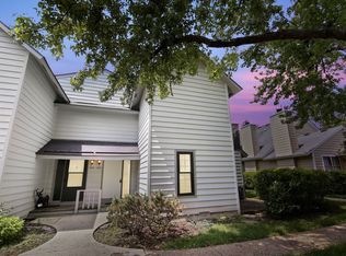 740 Drury Ct, Gurnee, IL