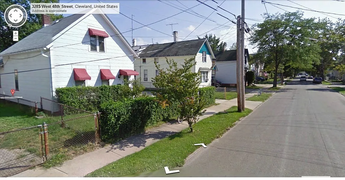 3285 W 48th St photo 1