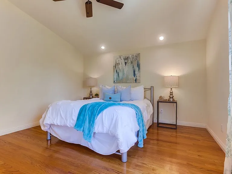 10730 Carillon Ct — Photo 44
