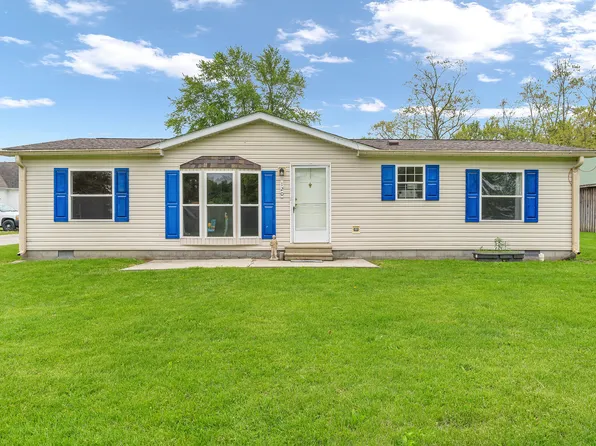 120 Hendricks St, Fillmore, IN 46128