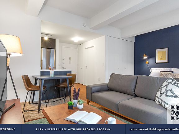 4th image of 360 W 34th St APT 12H