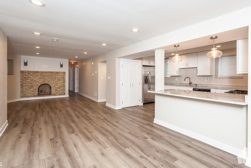 1st image of 2722 N Monticello Ave #214