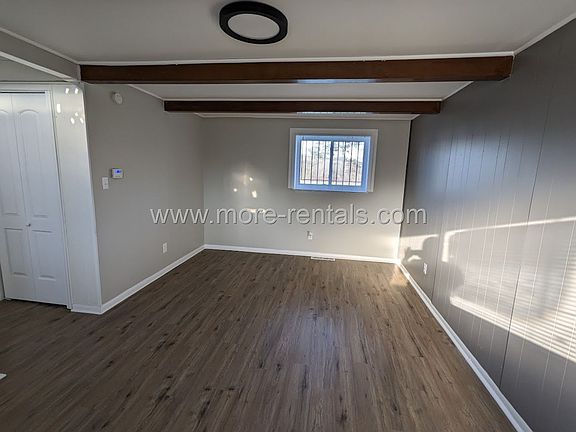 3rd image of 1584 Southfield Dr S