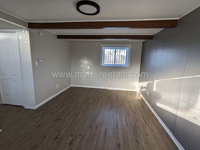 1584 Southfield Dr S — Photo 3