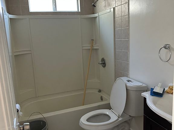 2nd image of 152 E Park Ave #1/2-A