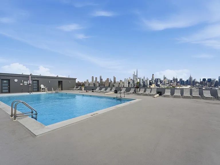 6050 Boulevard East #16E — Photo 23