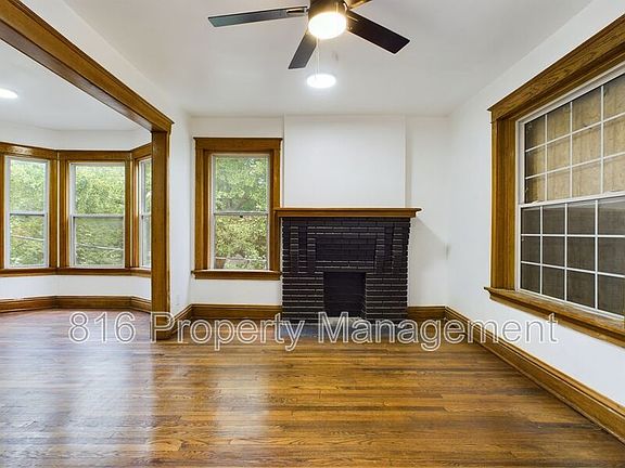 4th image of 1110 E 40th St APT 1