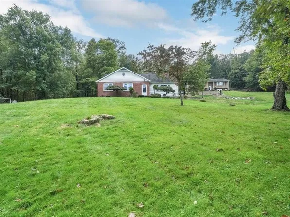 15 Circle Drive, Monroe, NY 10950