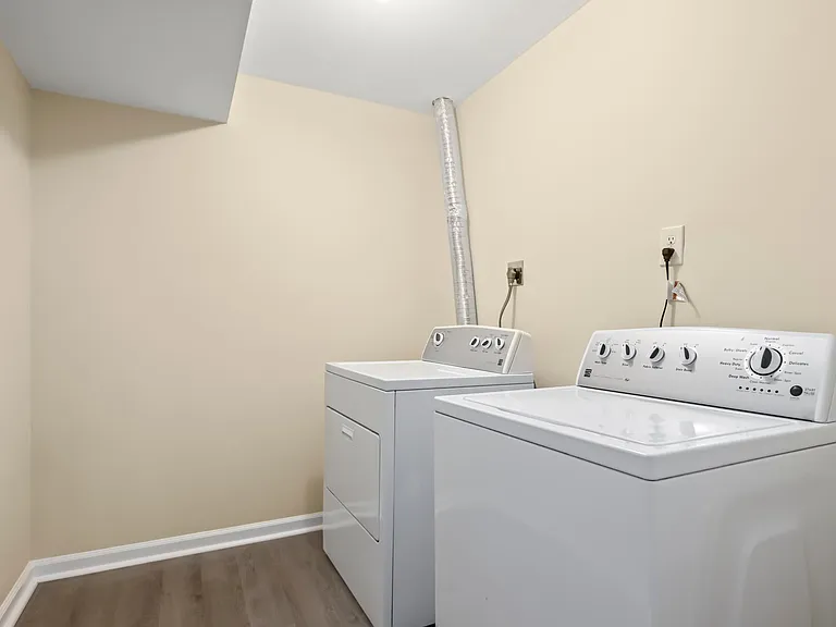 10205 Waterford Dr — Photo 10
