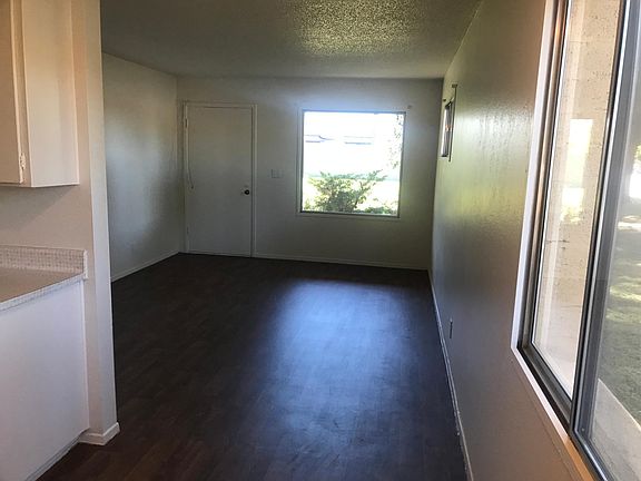 3rd image of 914 W Glendale Ave APT 3