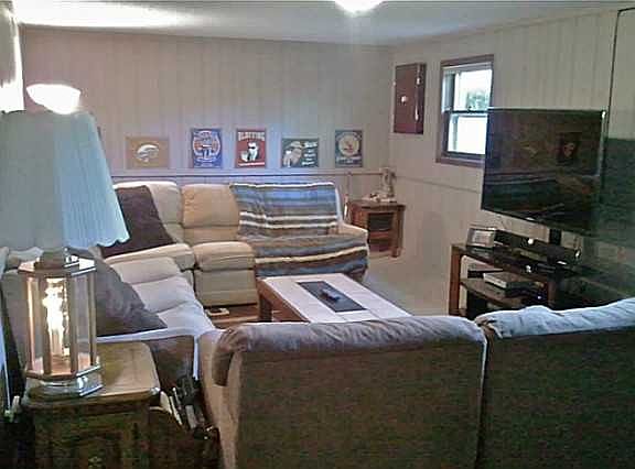 5th image of 302 N North St