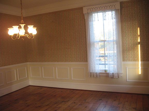Elegant Dining Room 