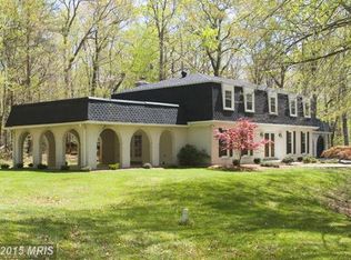 8911 Mountain Valley Rd, Fairfax Station, VA 22039